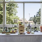 Beatrice Hotel 3*