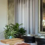 Beatrice Hotel